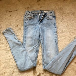 Zara lightwash skinny jeans